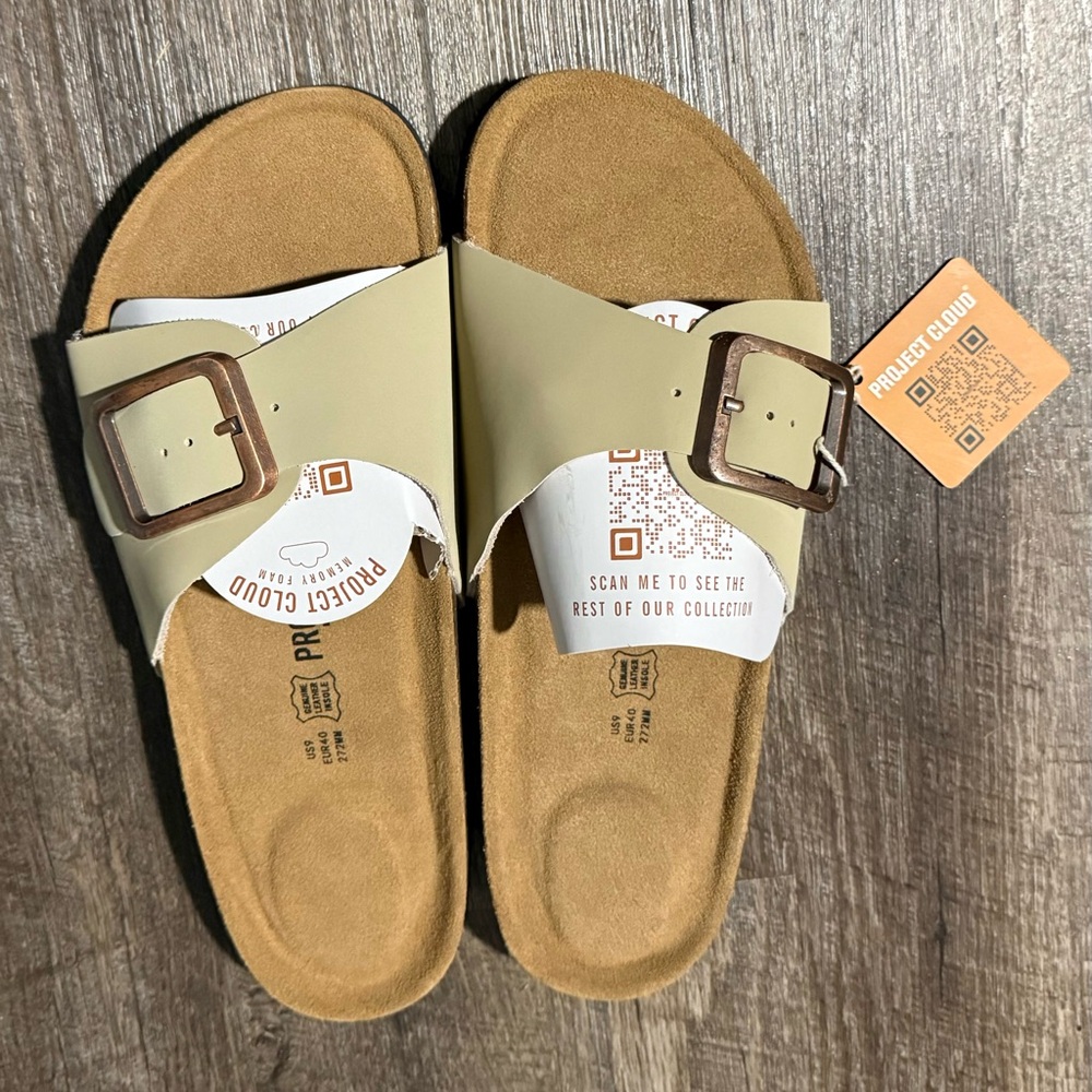 Project Cloud Single Buckle Slide Sandals in Sage
